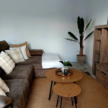 Casa Laurel